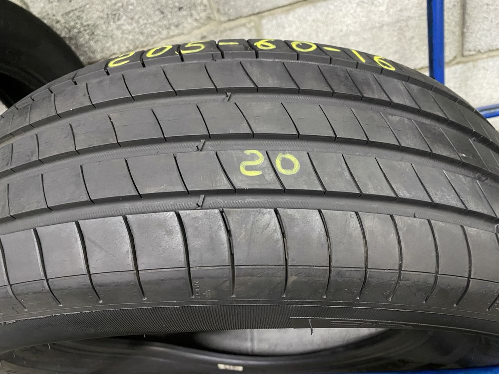 Літні шини 205/60 R16 MICHELIN