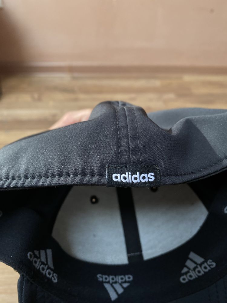 Чоловіча кепка Adidas original L/XL