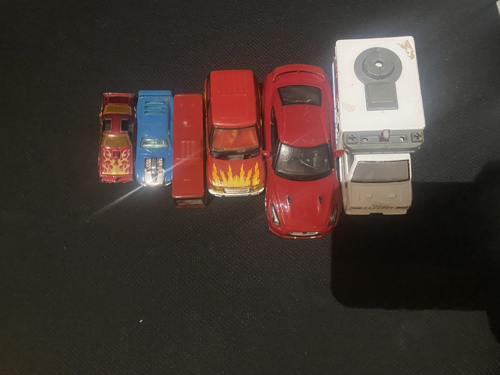 Autka zabawki kolekcjonerskie auta