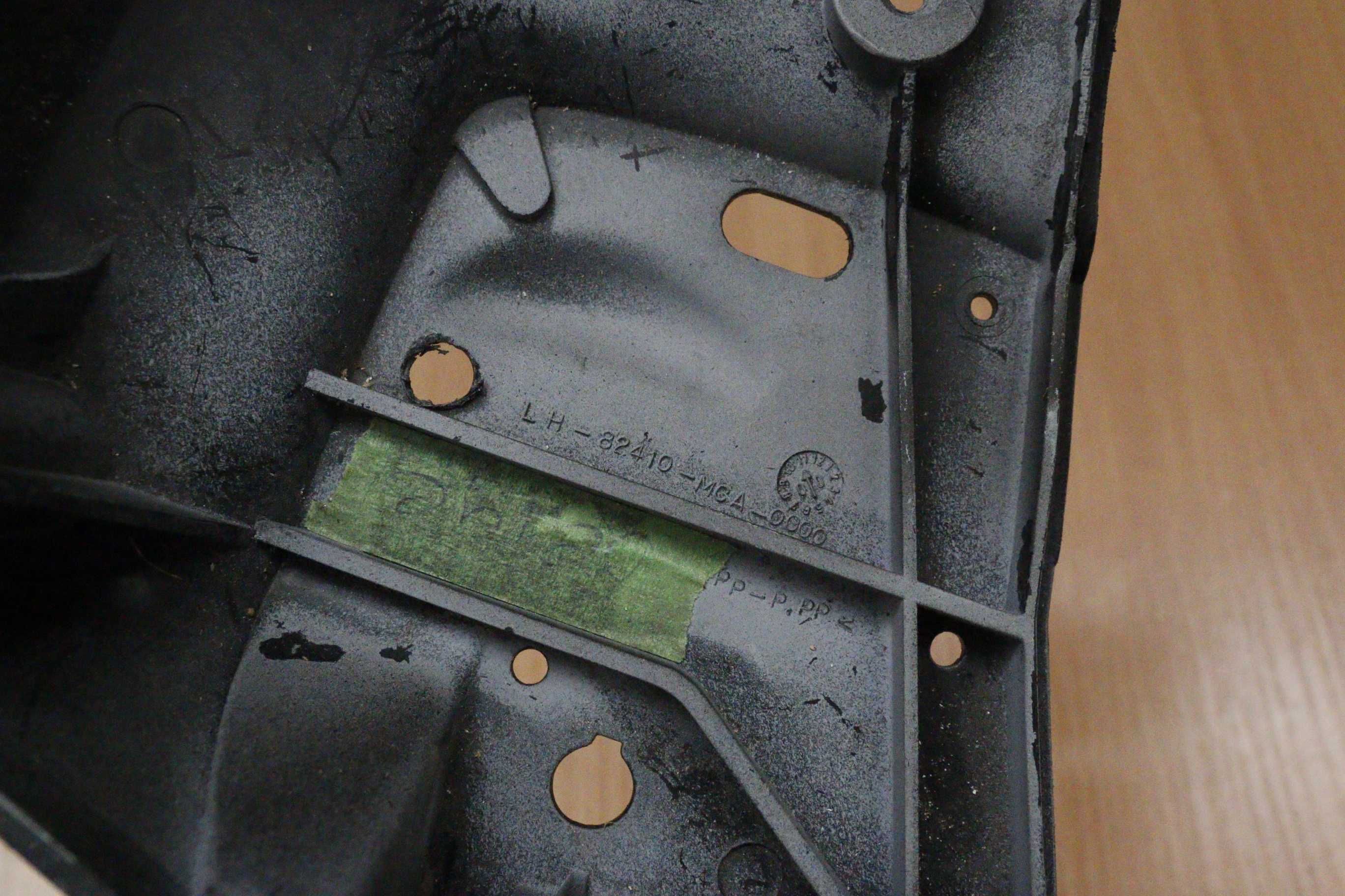 4962 Dół podłokietnika, dół schowka głośnika Honda GL 1800 L |01-05