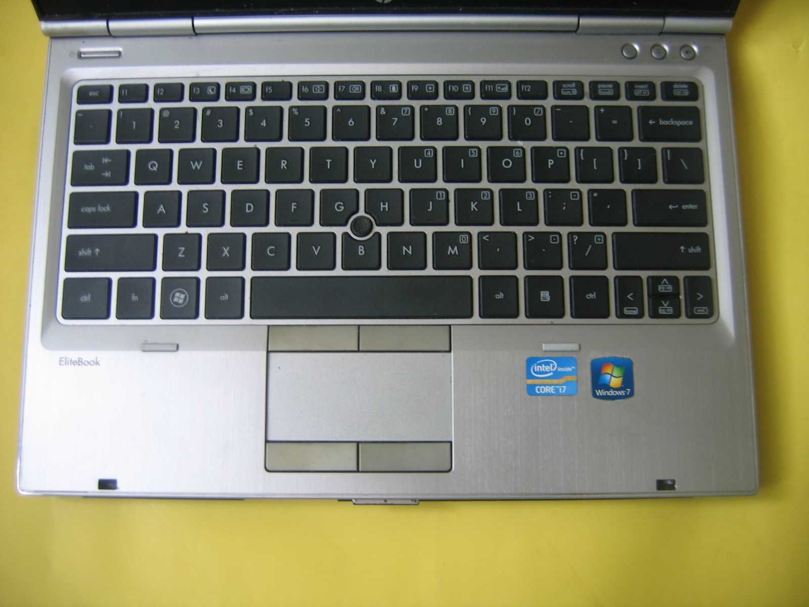 Mały laptop HP 2560p i7 2620M 2,7GHz 12,5" 120Gb SSD 4Gb - super stan