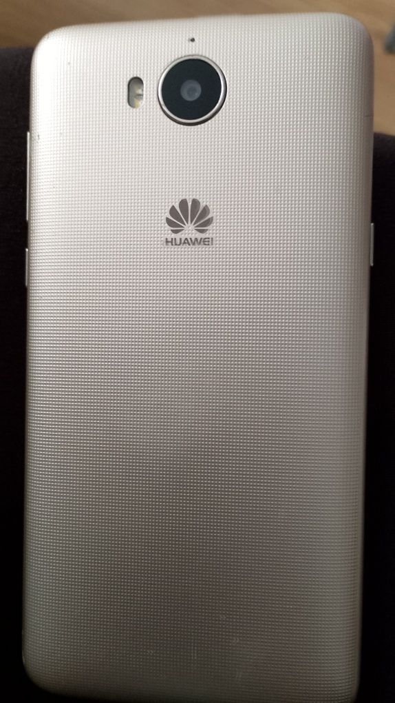 Telefon Huawei Y6 2017