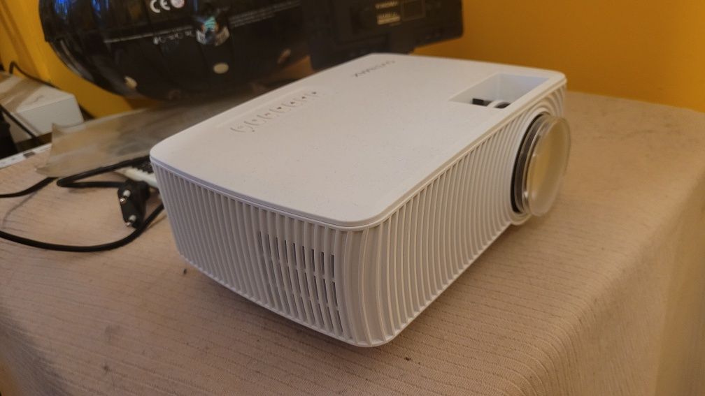 Projektor Overmax Multipic 2.4 - Idealny do domu!!!