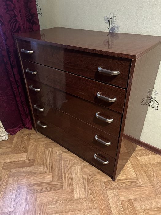 Продам комод,в доброму стані