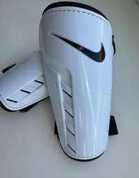 Щитки футбольні р.S Nike PARK GUARD SP0253-117 SP0253-117