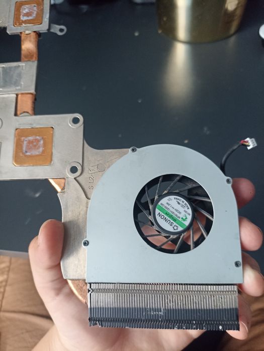 Продам охолоджуючу систему для ноутбуку