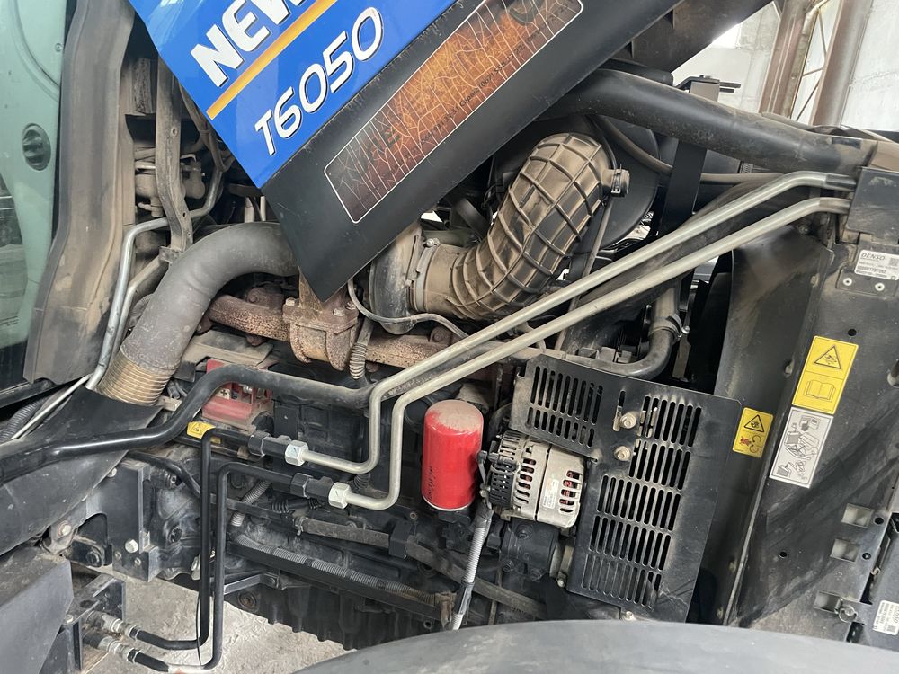 Трактор NEW HOLLAND T6050