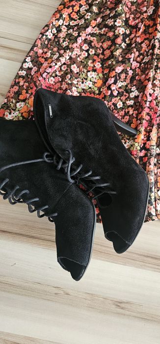 Buty na obcasie 37 Lasocki