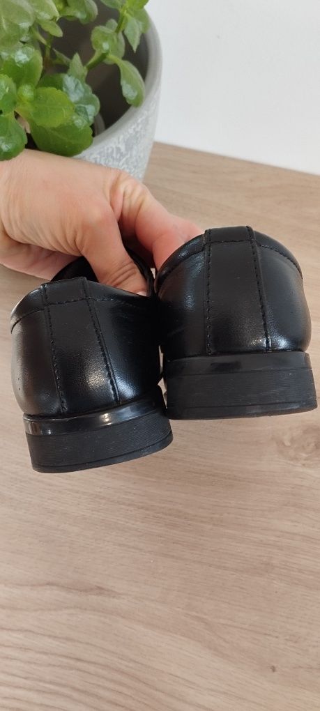 Buty chłopięce wizytowe , półbuty, eleganckie rozm 32