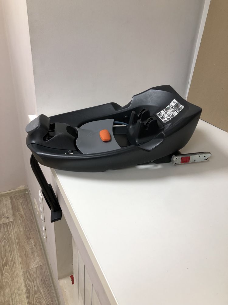 База Isofix Cybex для автокрісла Cloud Q та Aton