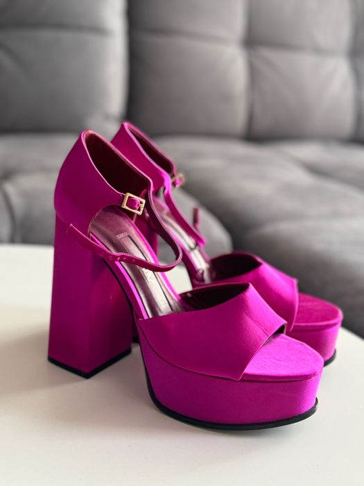 Zara 39 размер новые!