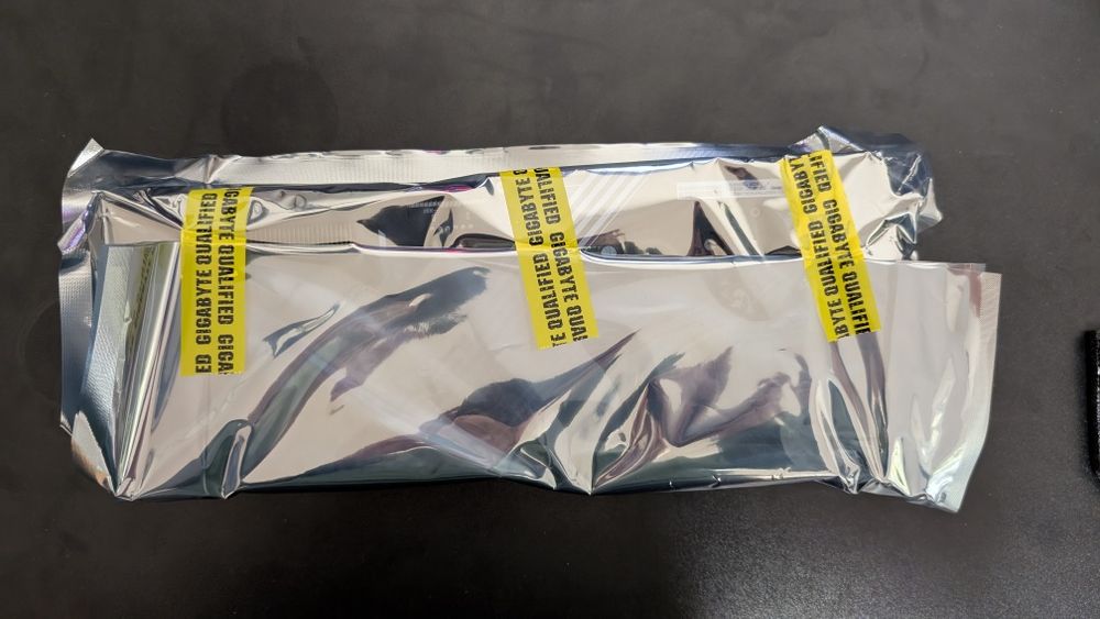 Відеокарта Gigabyte GeForce RTX 5070 Ti WINDFORCE SFF OC 16384MB (GV-N