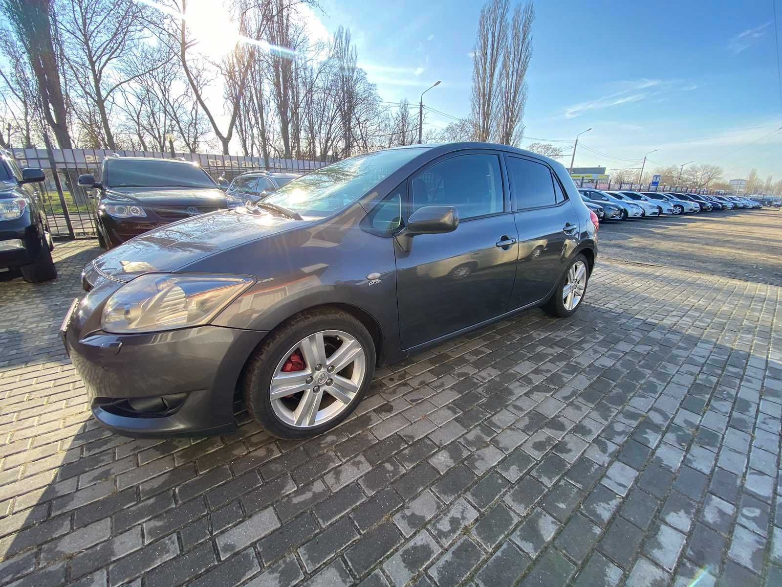 Toyota Auris 2007 року 2,2 л./дизель