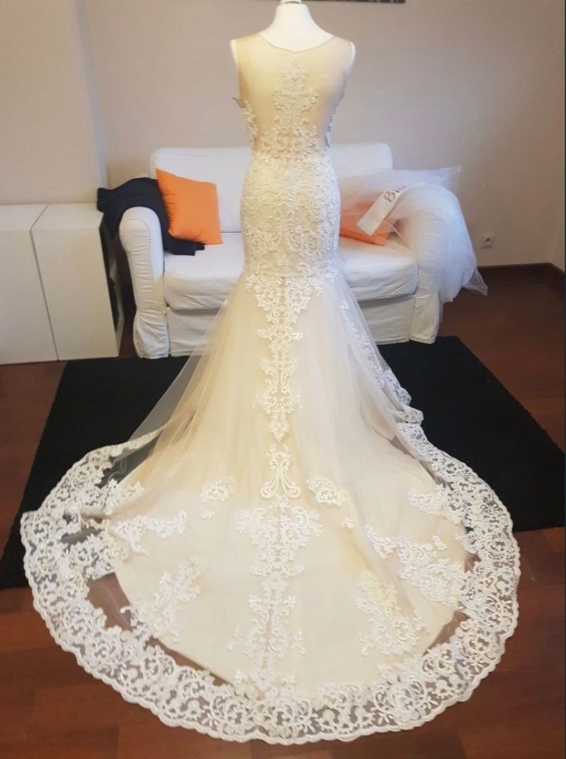 Piękna sukienka ślubna
