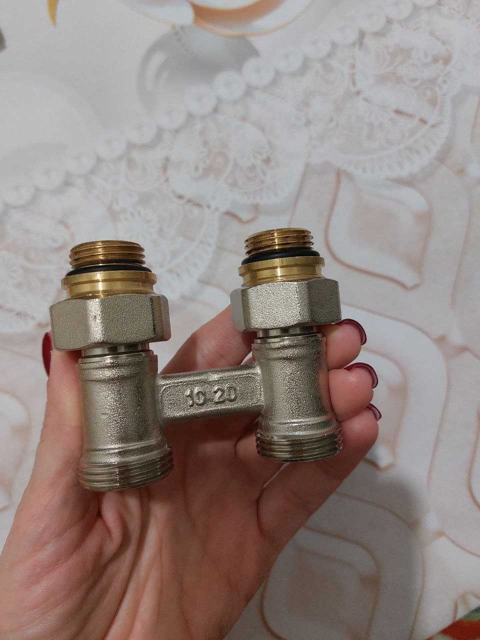 Блок шаровых кранов Rehau Рехау прямой G1/2'xG3/4'
