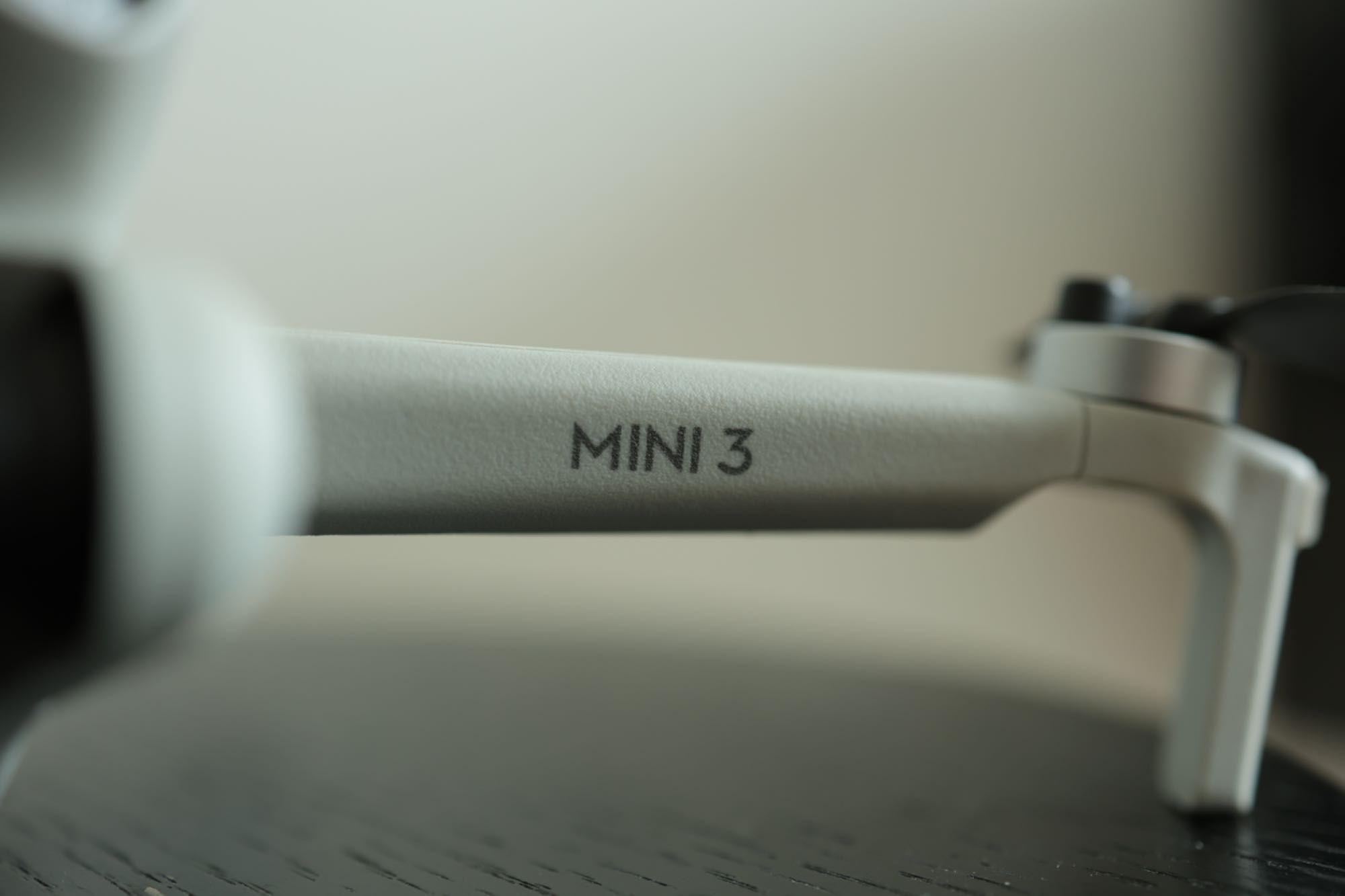 DJI Mini 3 Fly More Combo z DJI RC - używany, w świetnym stanie!