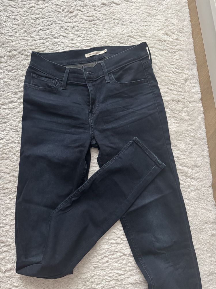Jeansy super skinny levis