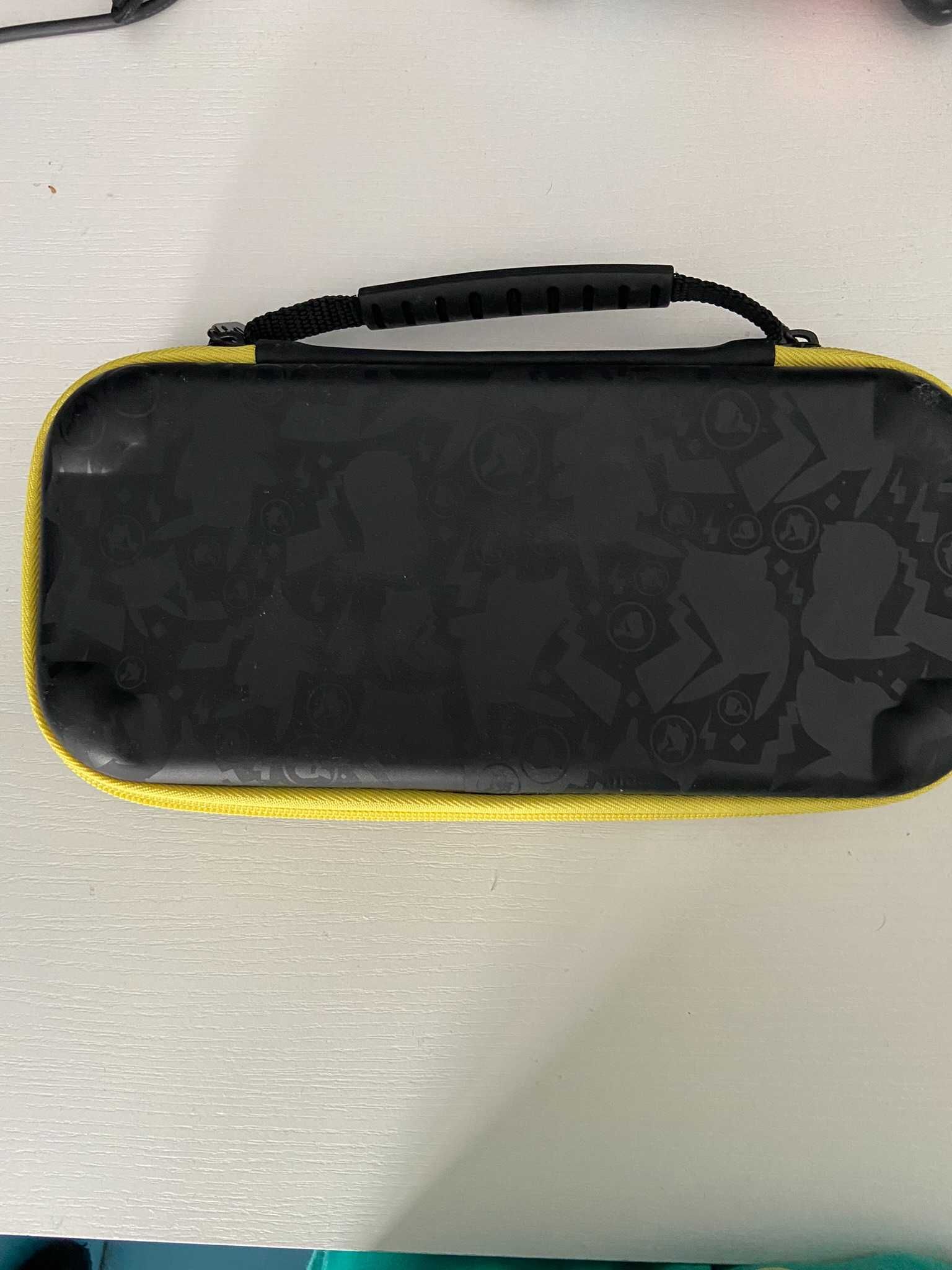 Etui POWERA Pokemon Pikachu Silhouette Nintendo Switch