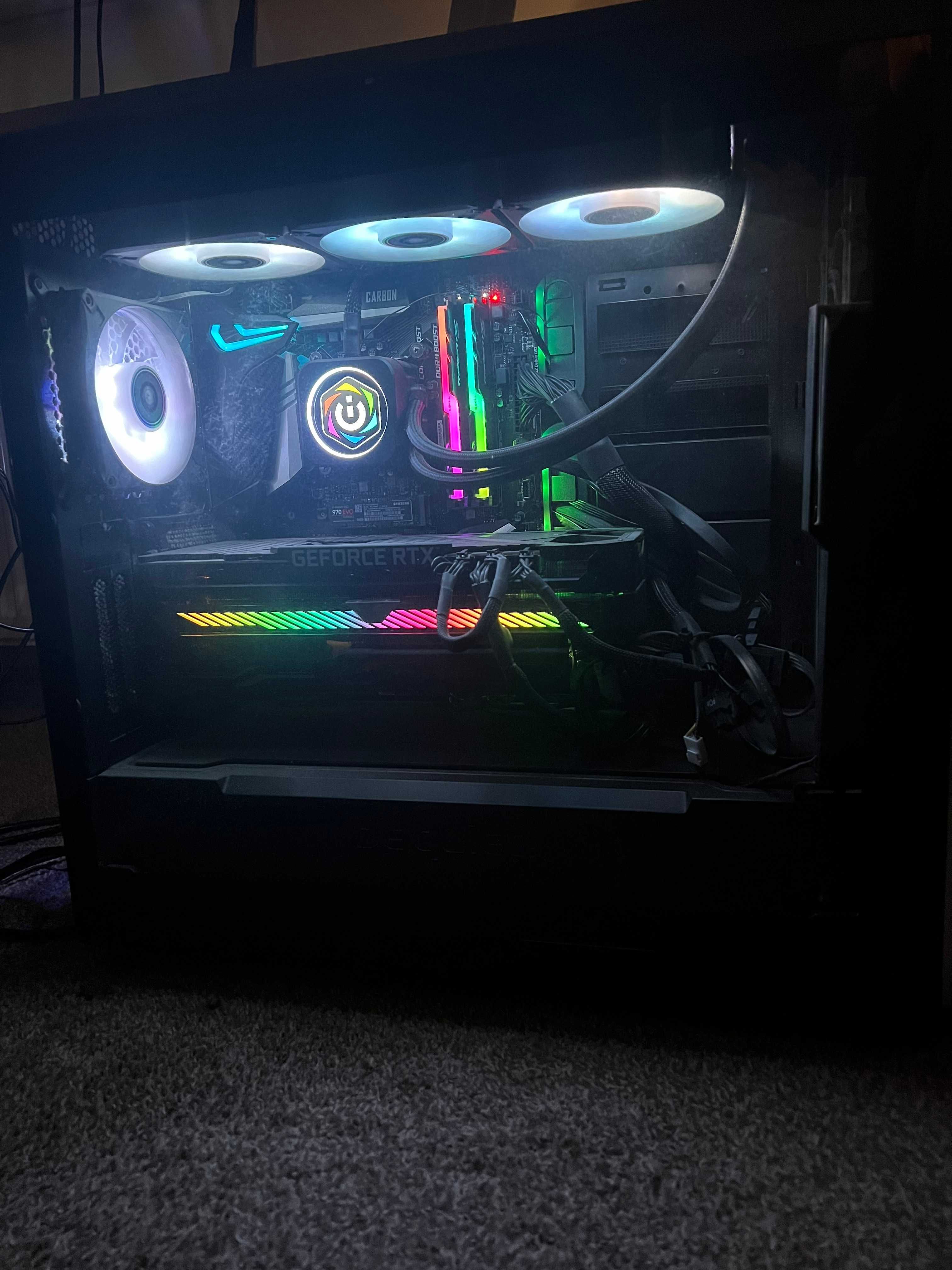 Komputer (RTX 3080 / I9-9900K / 32GB RAM)