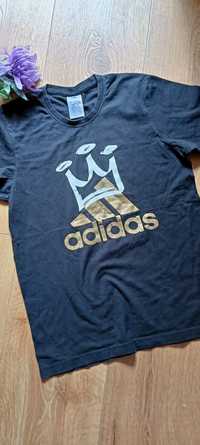 Koszulka z Adidasa