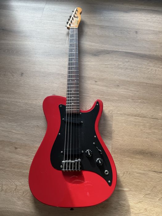 Guitarra Fender Bullet S-1