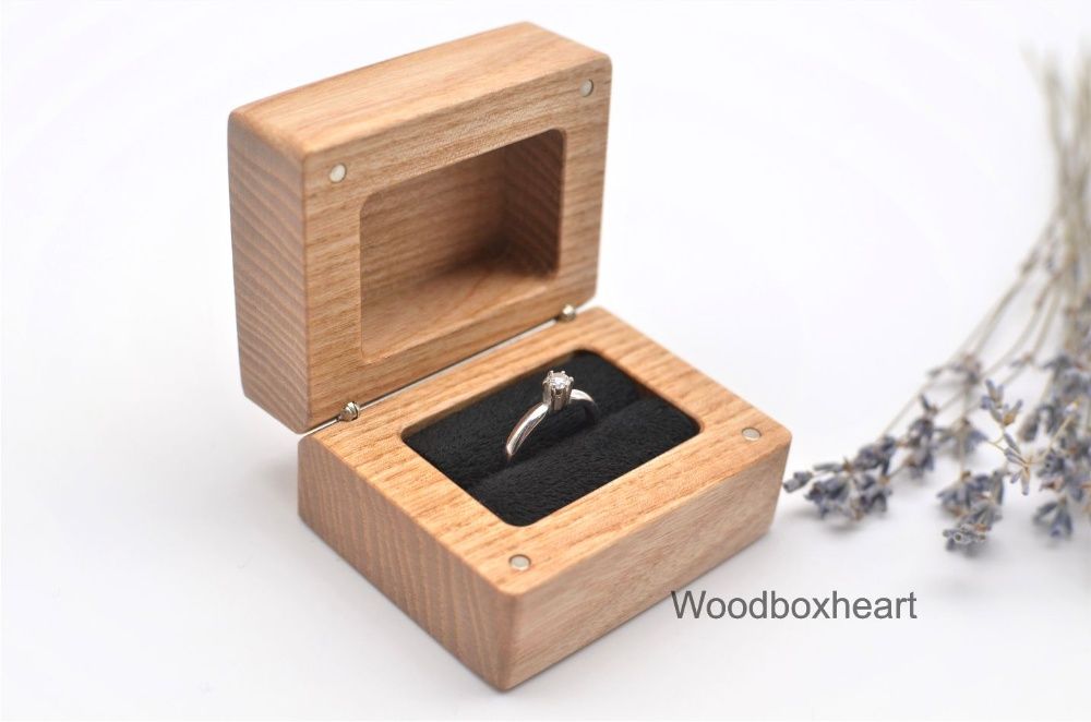 Деревянная коробочка шкатулка для кольца
