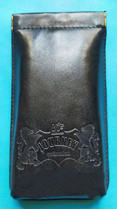 Кожаный чехол для очков + пластиковый