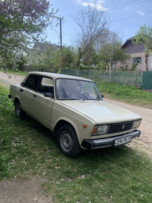 Продам ваз 2105 1981р.