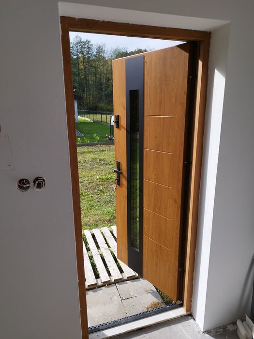 Drzwi zewnętrzne MARTOM 90cm winhester