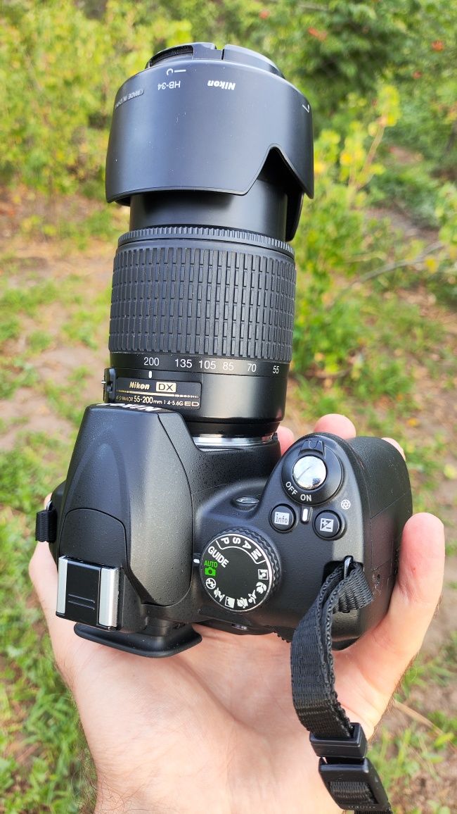 Nikon D3000+55-200 ED 1100-Пробег Зеркалка зеркальный фотоаппарат