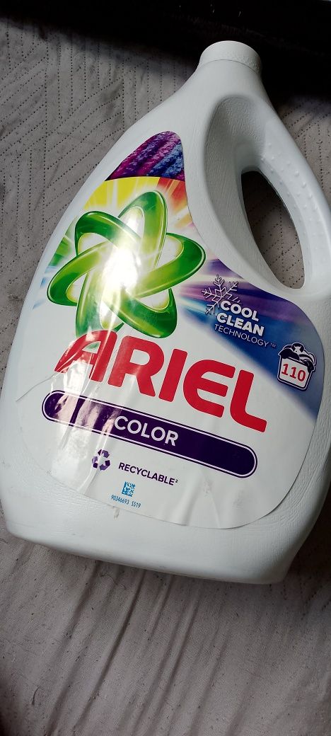 Ariel gel do prania