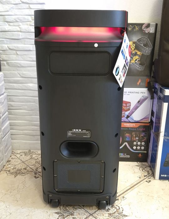 Потужна портативна колонка + 2 мікрофони, ZXX на 60 Вт караоке TWS