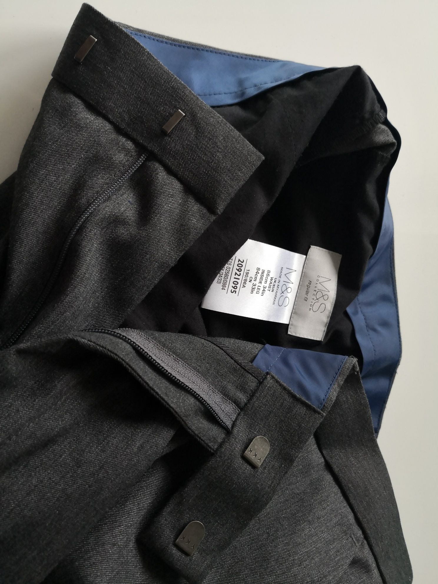 Garnitur MARKS & SPENCER szary 176/102/88 (styl Pawo, VISTULA, BYTOM).
