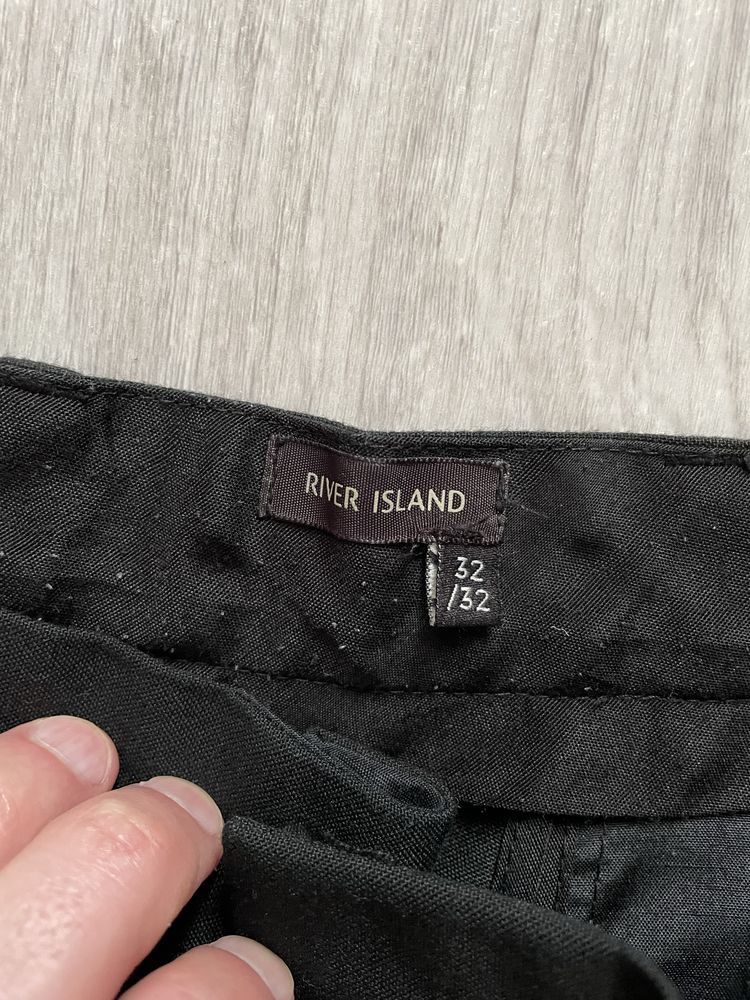 Продаю брюки River Island размер 32/32(М)