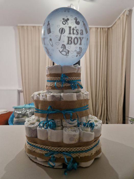 Tort z pampersów na Baby Shower