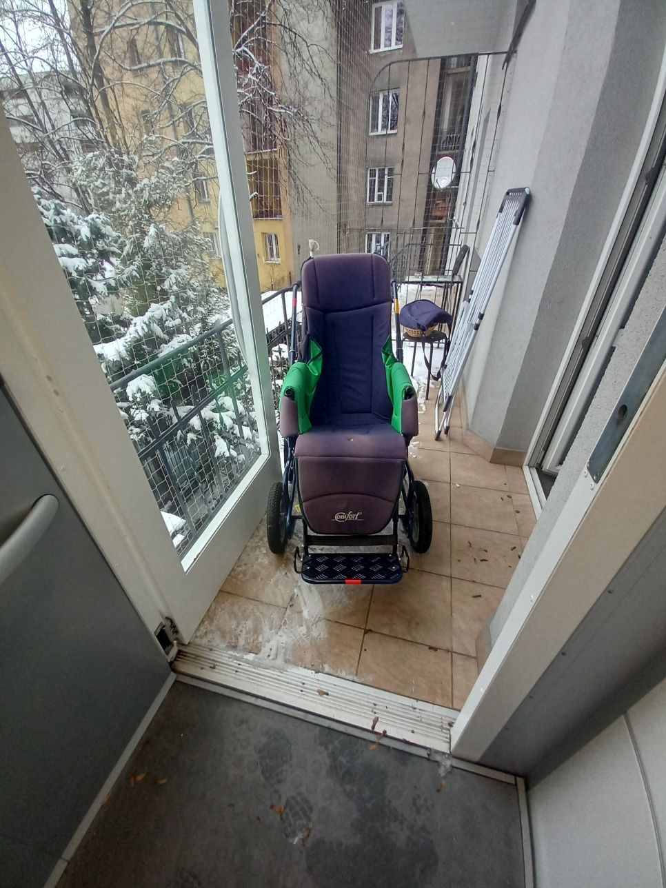 Sprzedam wózek inwalidzki