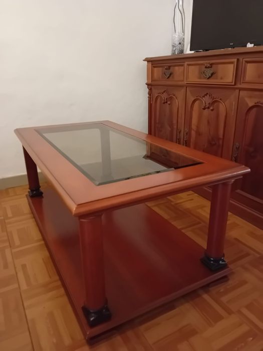Mesa centro com vidro