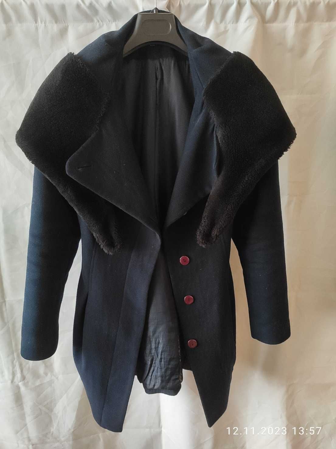 Пальто зимове тепле ROLANDI Розмір 44 (заміри можу скинути в приват)