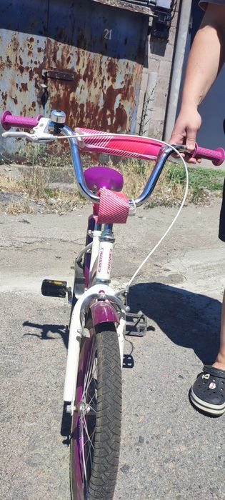 Дитячій велосипед.