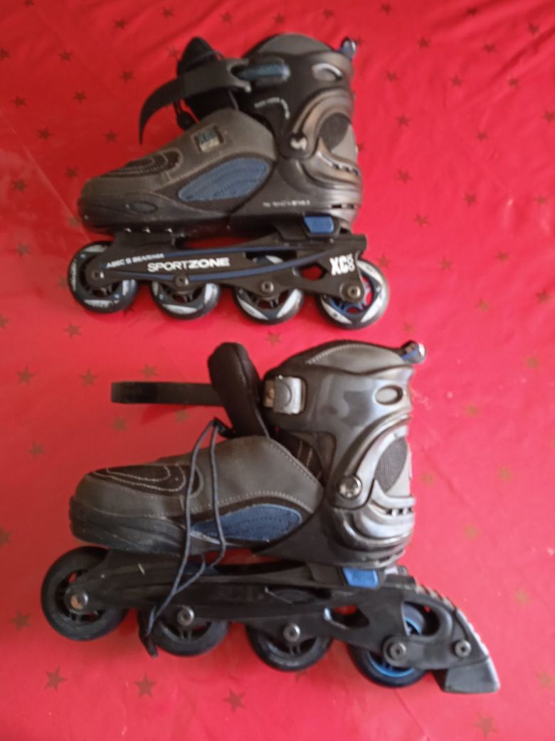 Vendo patins com equipamento de proteção