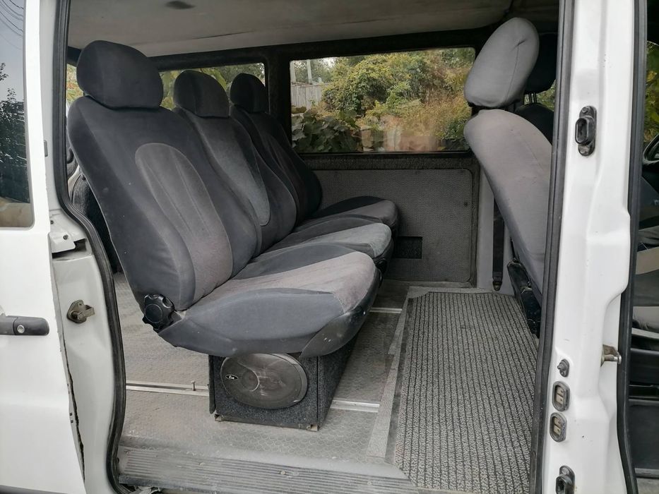 Продам автомобіль Mercedes Vito