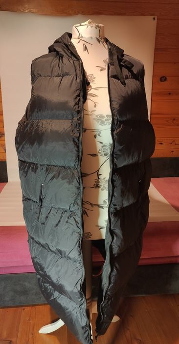 Duża, długa puchowa  kamizelka z kapturem