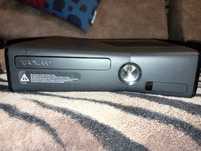 Sprzedam konsole x box 360 S