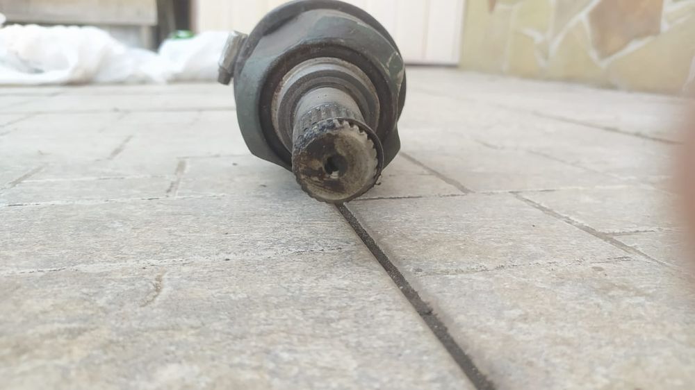 Шрус Мицубиси галант 8 1998г.