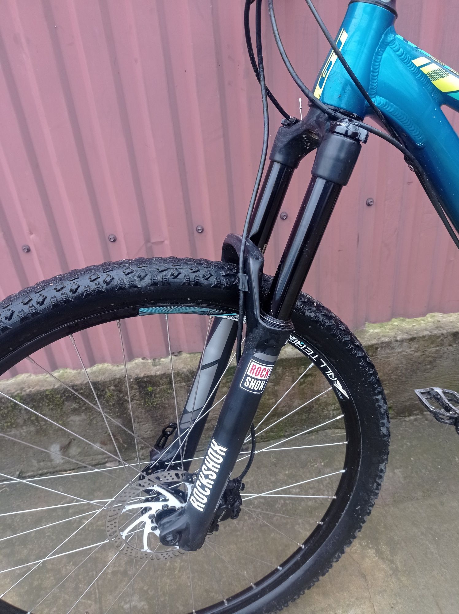 Велосипед GT Avalanche 27.5