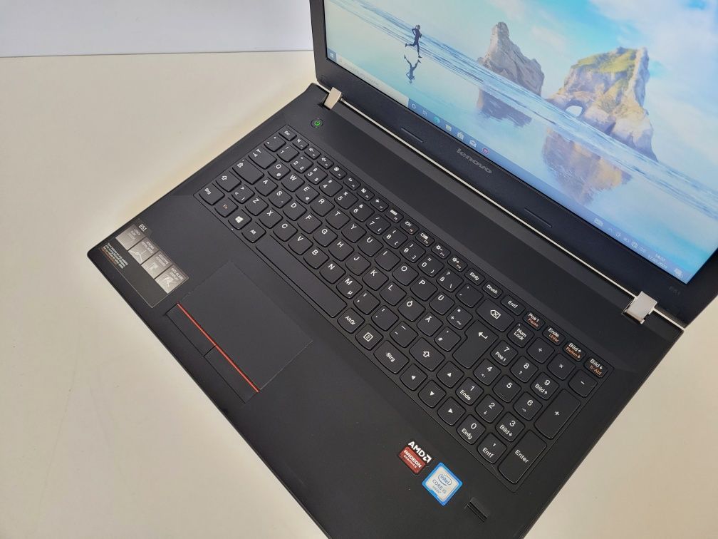 Mocny laptop Lenovo - i5 , Radeon R5, SSD 120GB,ram 8gb ,Super Bateria