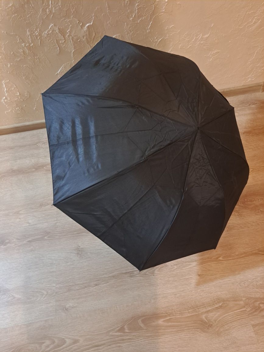 Парасолька продам.