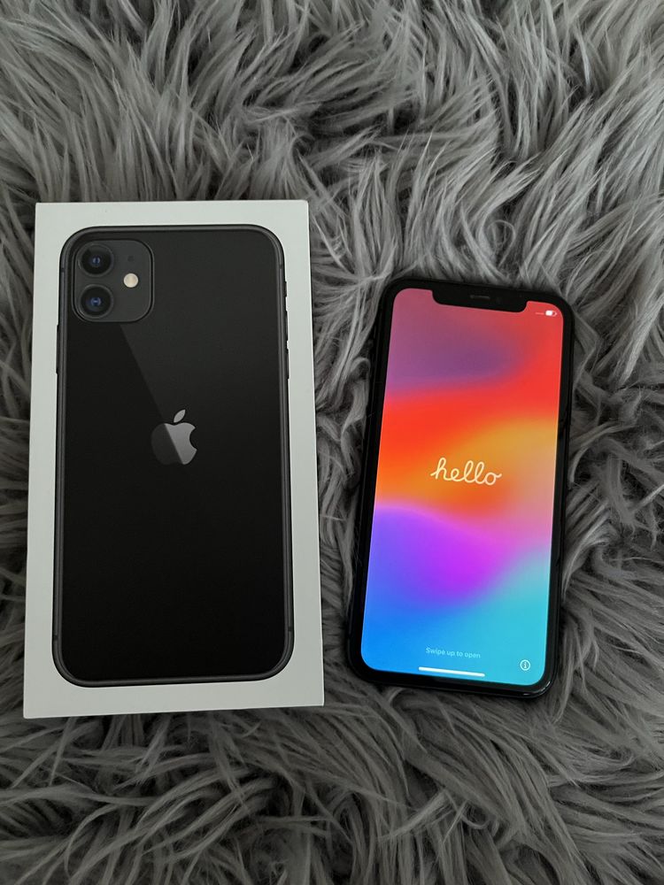 iPhone 11 czarny pudełkiem
