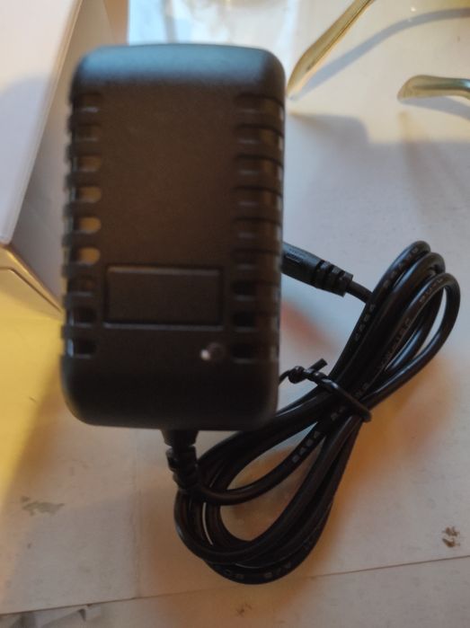 Зарядка li-ion, литий -полимерных АКБ 4.2в, 2а новая