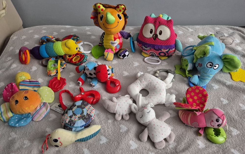 Paka zabawek niemowlęcych